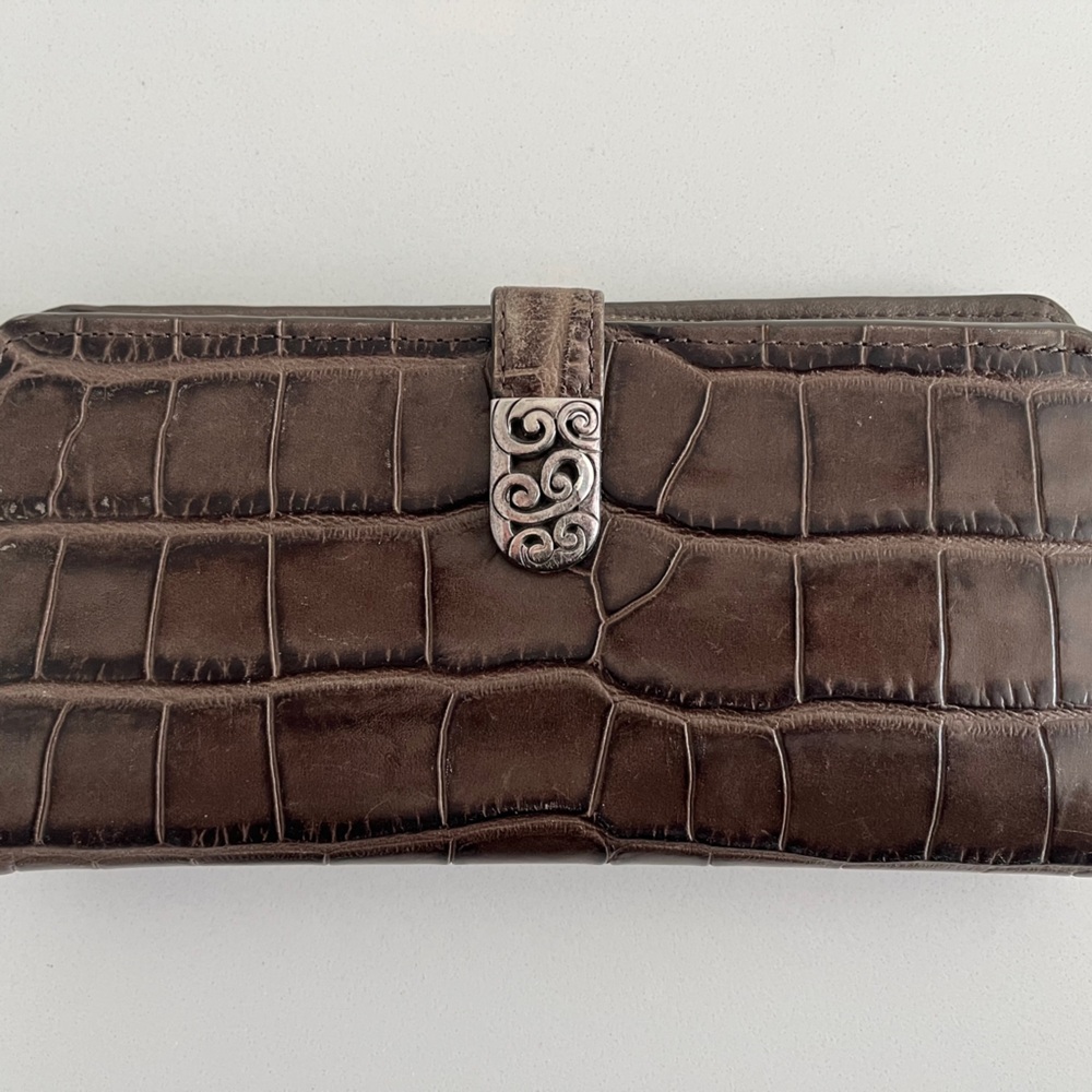 Women’s Brighton Wallet brown faux alligator